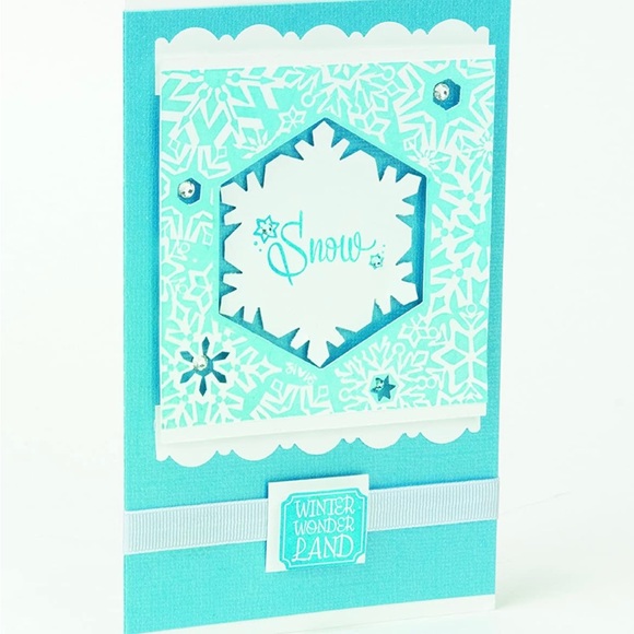 EK stamp and punch set - winter snowflake - Picture 7 of 7